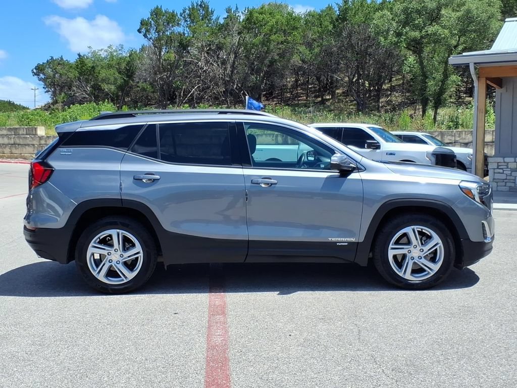 Used 2019 GMC Terrain SLE w/ Driver Convenience Package FWD image 2