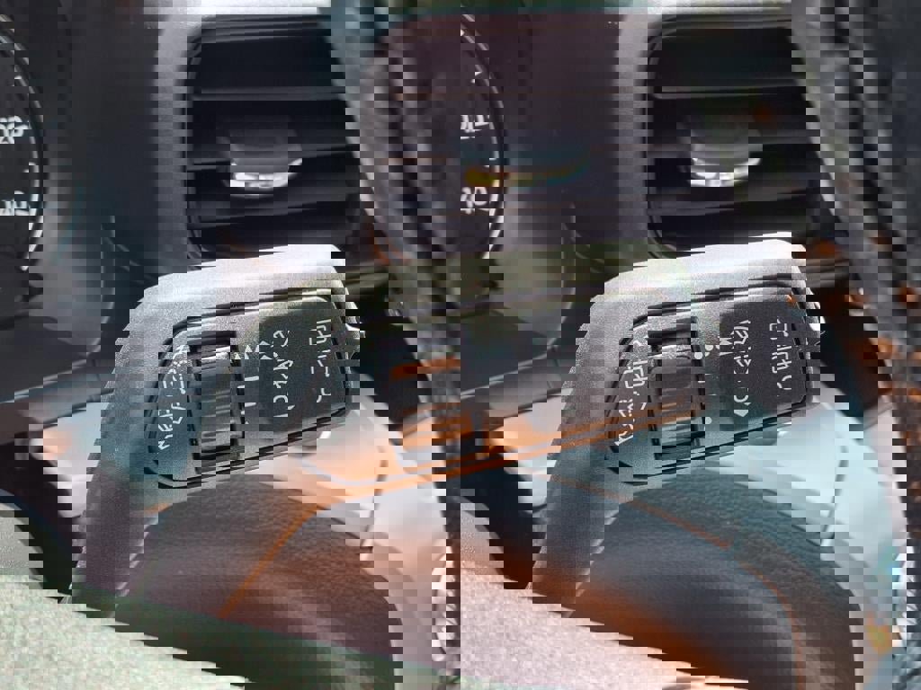 Certified 2023 Ford Explorer XLT image 18