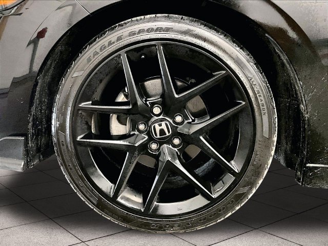 Used 2023 Honda Civic Sport image 8