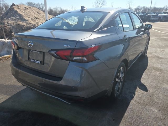 Used 2021 Nissan Versa SV image 4