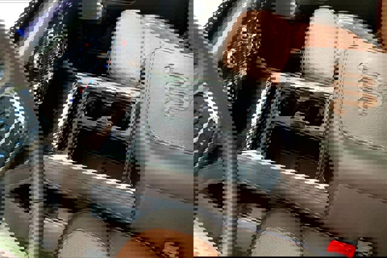 Certified 2025 Ford F350 King Ranch image 18