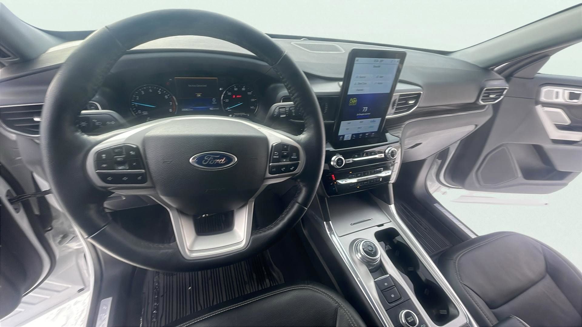 Certified 2023 Ford Explorer Limited w/ Limited Technology Package image 11