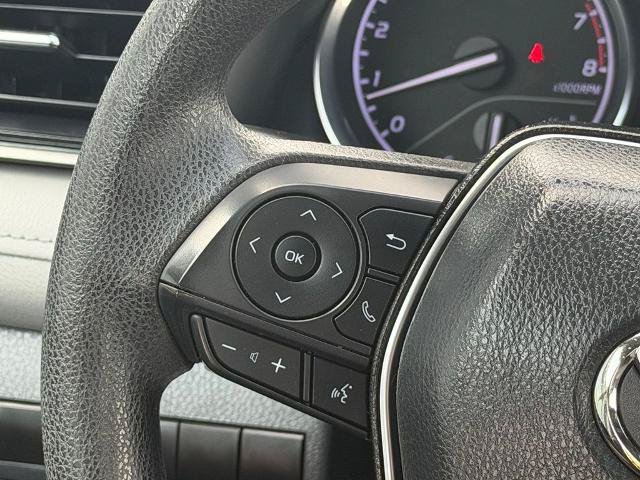 Used 2020 Toyota Camry LE FWD image 15