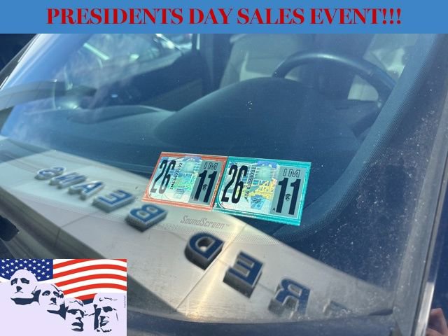 Certified 2018 Ford Explorer XLT w/ Equipment Group 202A image 8