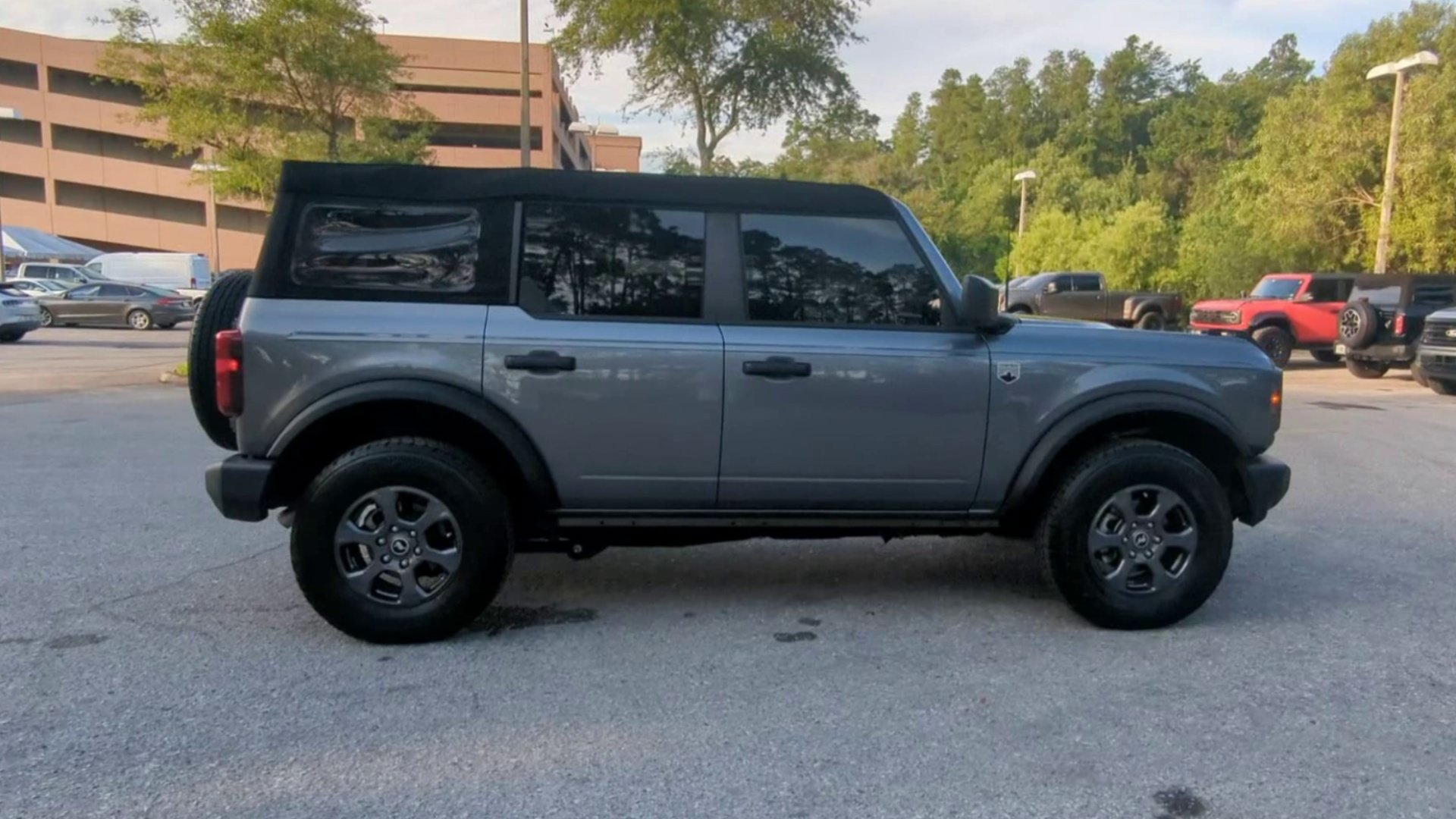 Certified 2023 Ford Bronco Big Bend AWD/4WD image 32