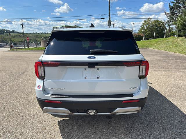 Certified 2026 Ford Explorer Platinum w/ LUX Leather Package AWD/4WD image 3