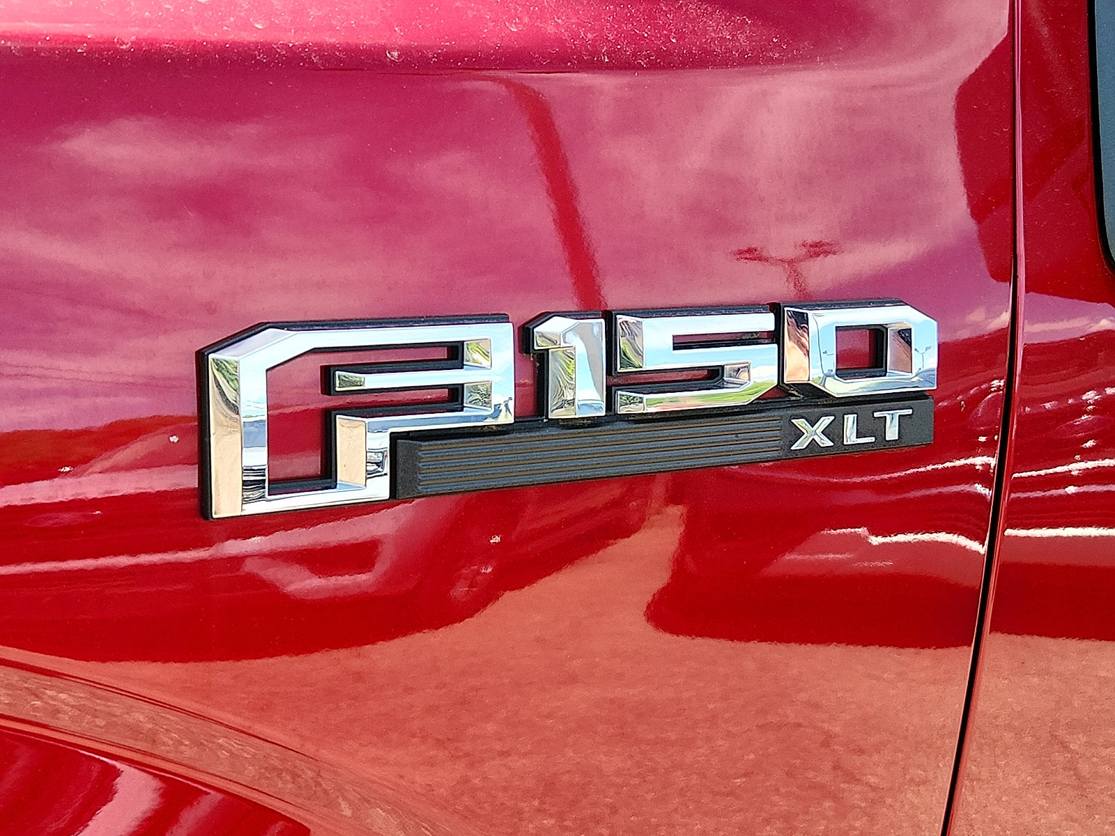 Certified 2018 Ford F150 XLT w/ Equipment Group 302A Luxury AWD/4WD image 30