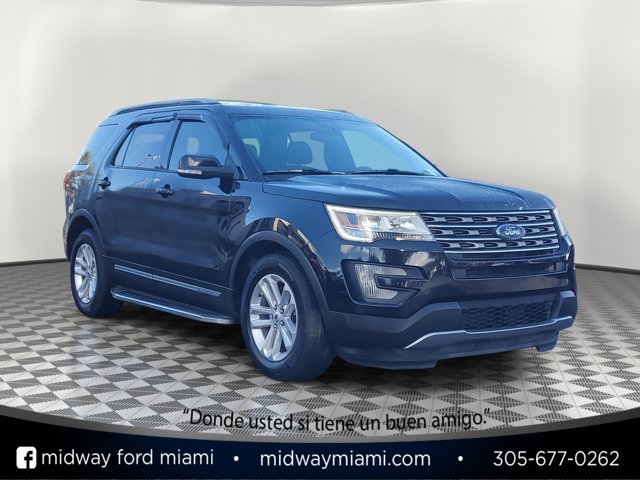 Certified 2017 Ford Explorer XLT image 1