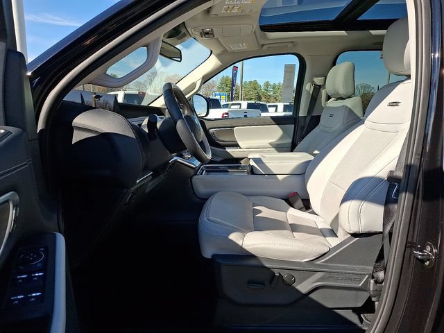 Certified 2025 Ford Expedition Max Platinum AWD/4WD image 13
