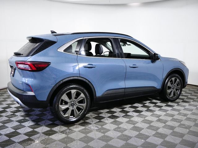 Certified 2025 Ford Escape Platinum image 4