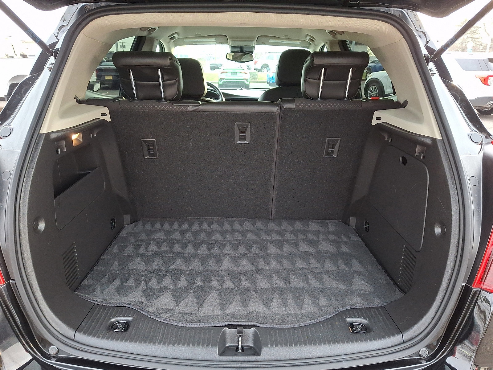 Used 2022 Buick Encore Preferred w/ Safety Package image 30