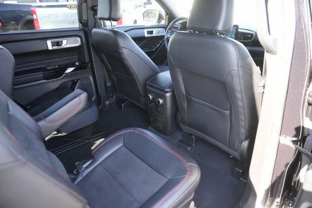 Certified 2023 Ford Explorer ST-Line w/ Class IV Trailer Tow Package image 15