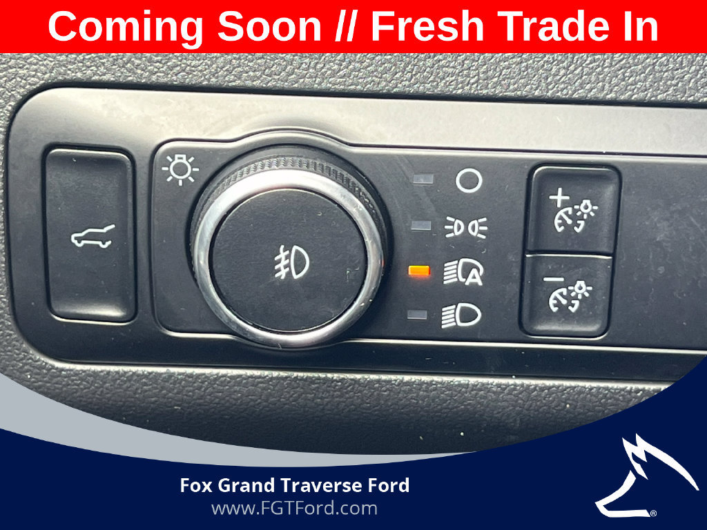 Certified 2025 Ford Escape ST-Line Select AWD/4WD image 17