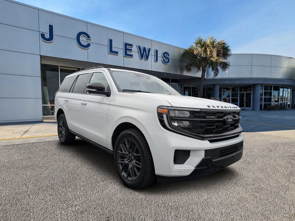 Certified 2025 Ford Expedition Platinum w/ Stealth Performance Package
