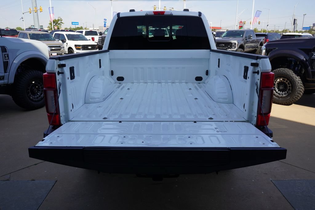 Certified 2021 Ford F250 Platinum w/ FX4 Off-Road Package AWD/4WD image 17