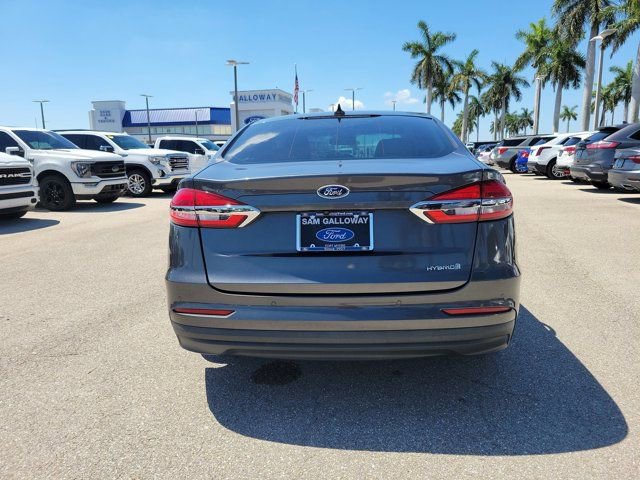 Certified 2019 Ford Fusion SE FWD image 5