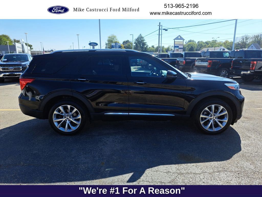 Certified 2022 Ford Explorer Platinum w/ Equipment Group 601A image 2