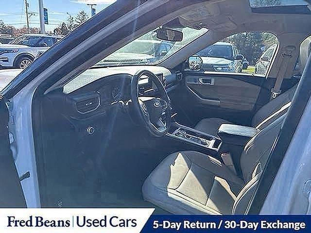 Certified 2021 Ford Explorer Limited w/ Equipment Group 301A image 33