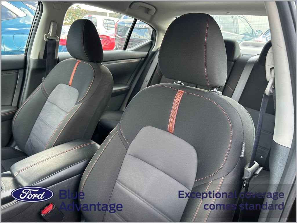 Used 2025 Nissan Sentra SR FWD image 11