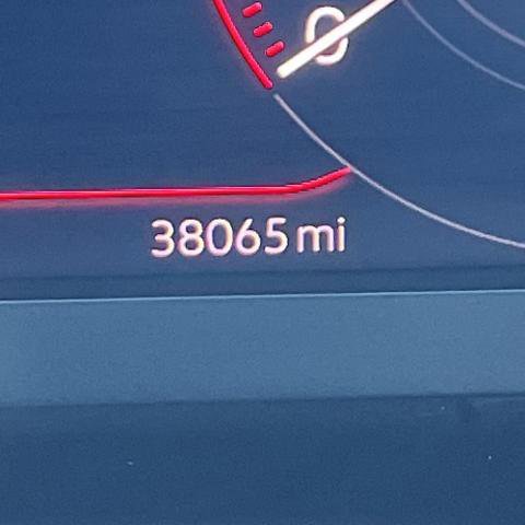 Used 2019 Volkswagen Jetta SEL Premium image 23