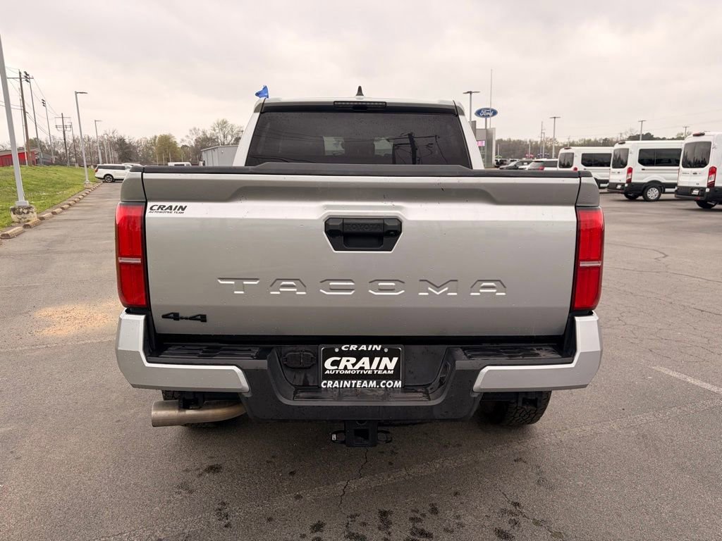 Used 2024 Toyota Tacoma TRD Off-Road image 4