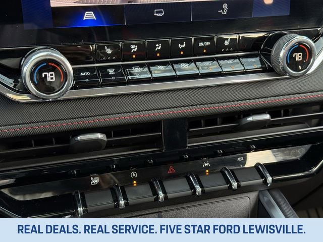 Used 2023 Chevrolet Colorado Z71 w/ Z71 Convenience Package 2 image 17