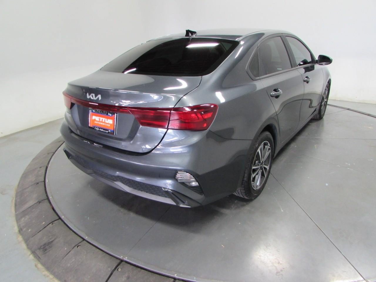 Used 2024 Kia Forte LXS FWD image 7