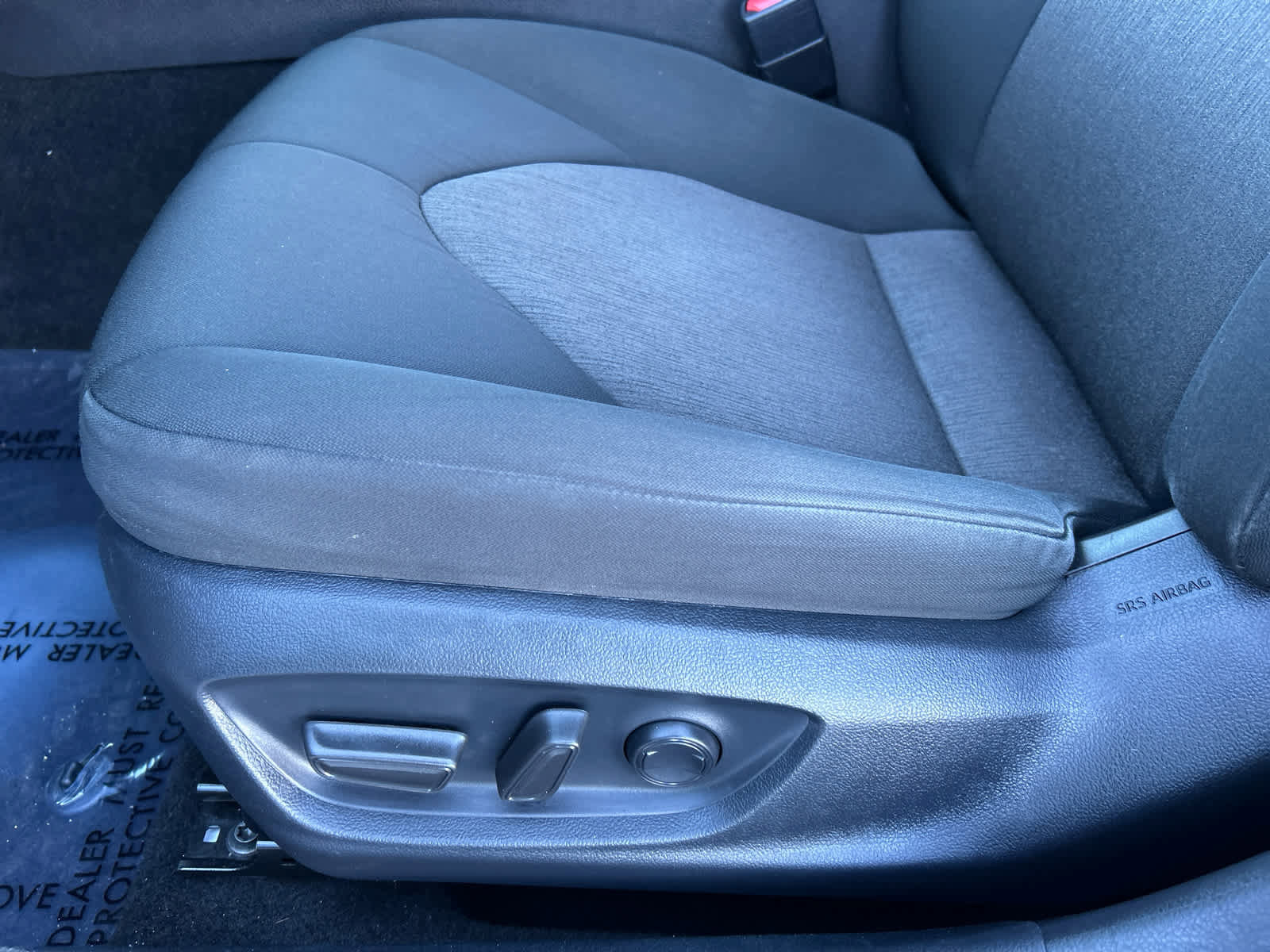 Used 2023 Toyota Camry LE image 28