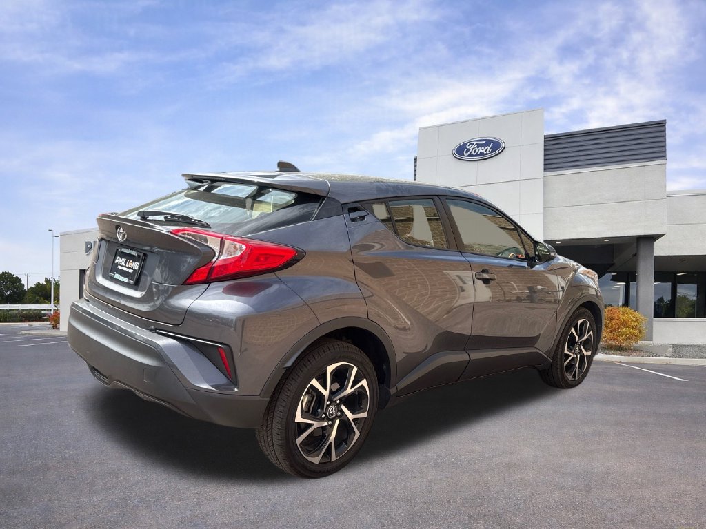 Used 2019 Toyota C-HR XLE FWD image 9