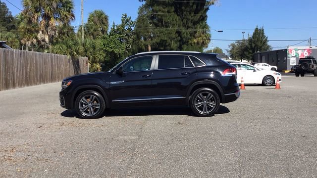 Used 2020 Volkswagen Atlas Cross Sport SE image 2