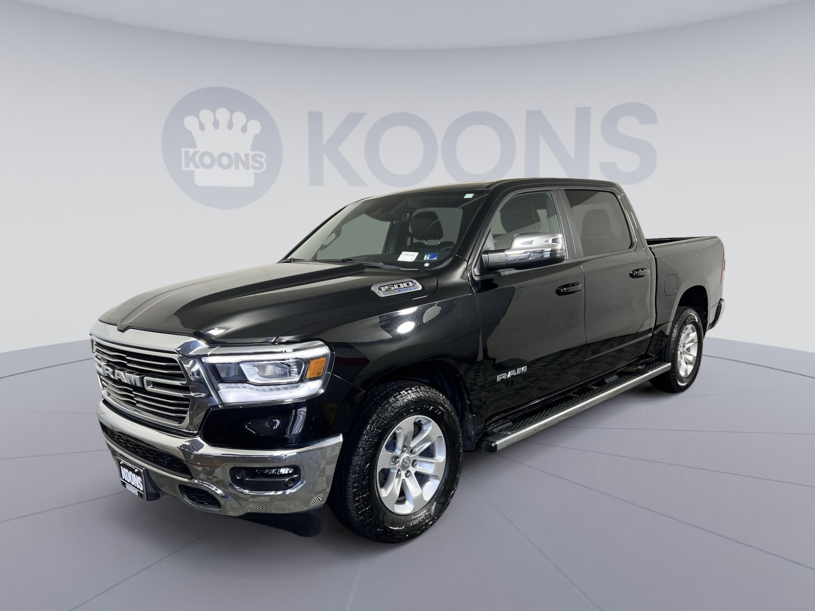 Used 2023 RAM 1500 Laramie AWD/4WD image 5