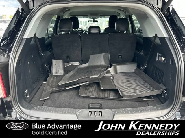 Certified 2024 Ford Explorer XLT w/ Equipment Group 202A AWD/4WD image 13