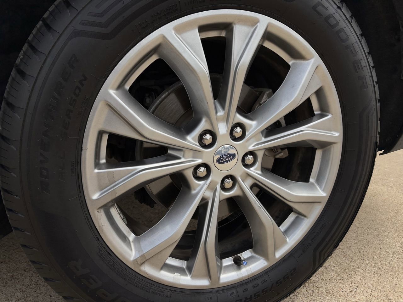 Certified 2023 Ford Explorer Limited w/ Equipment Group 301A image 12