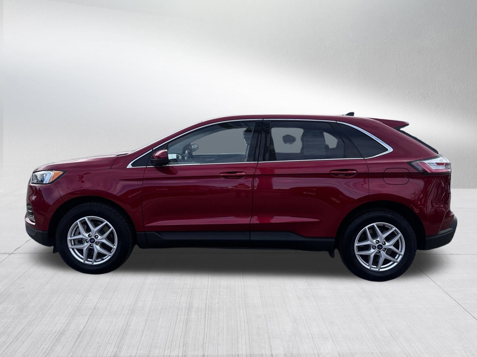 Certified 2022 Ford Edge SEL w/ Convenience Package image 2