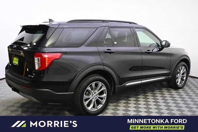 Certified 2023 Ford Explorer XLT w/ Equipment Group 202A AWD/4WD image 7