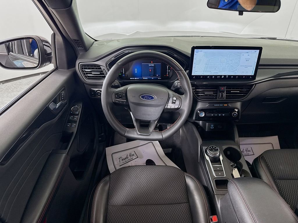 Certified 2023 Ford Escape ST-Line Select w/ Tech Pack #1 AWD/4WD image 3