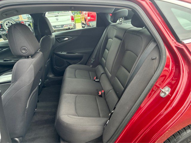 Used 2017 Chevrolet Malibu LT FWD image 10