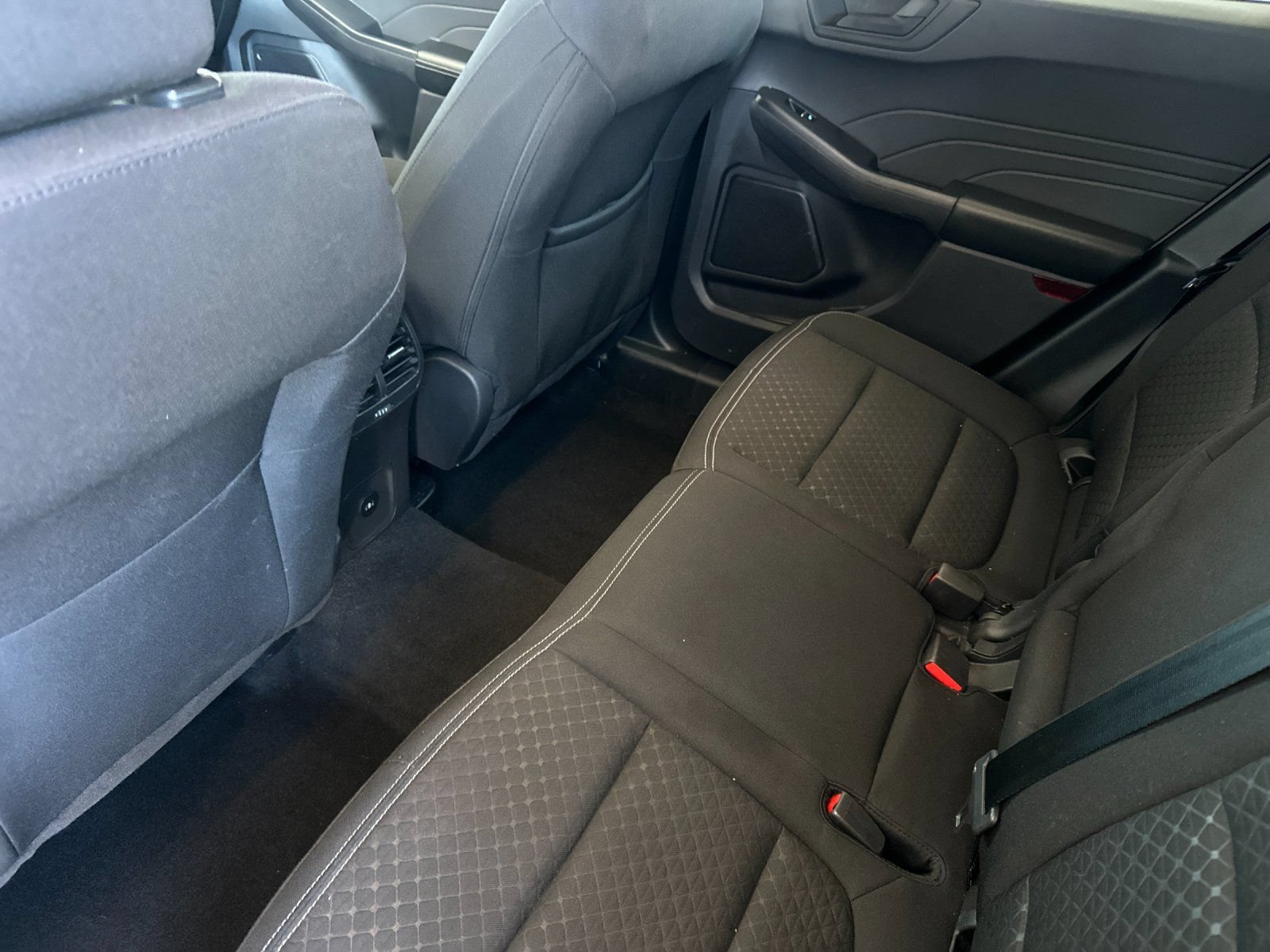 Certified 2025 Ford Escape Active FWD image 13