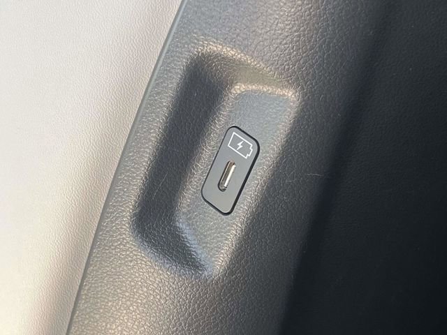 Used 2025 Hyundai Santa Fe SEL image 8