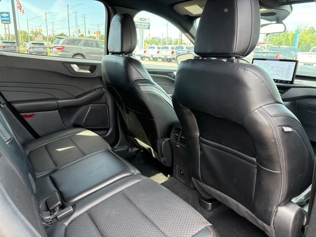 Certified 2024 Ford Escape ST-Line w/ Tech Pack #1 AWD/4WD image 12