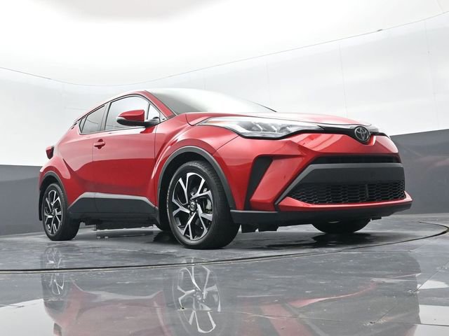 Used 2022 Toyota C-HR XLE image 22