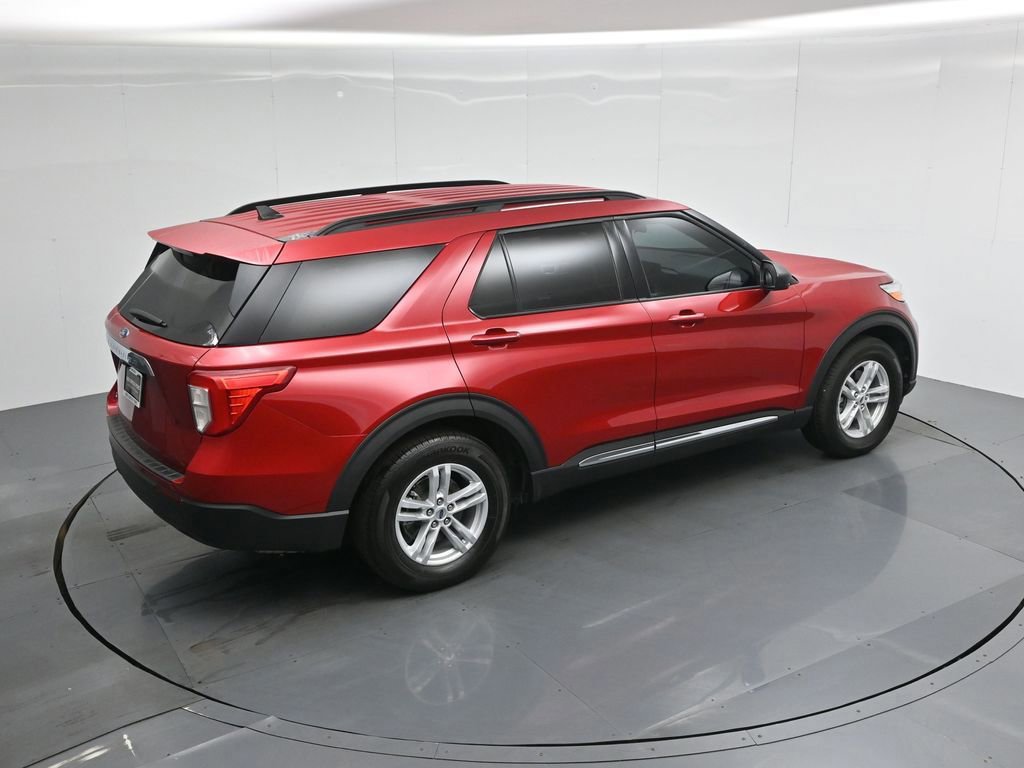 Certified 2024 Ford Explorer XLT image 12