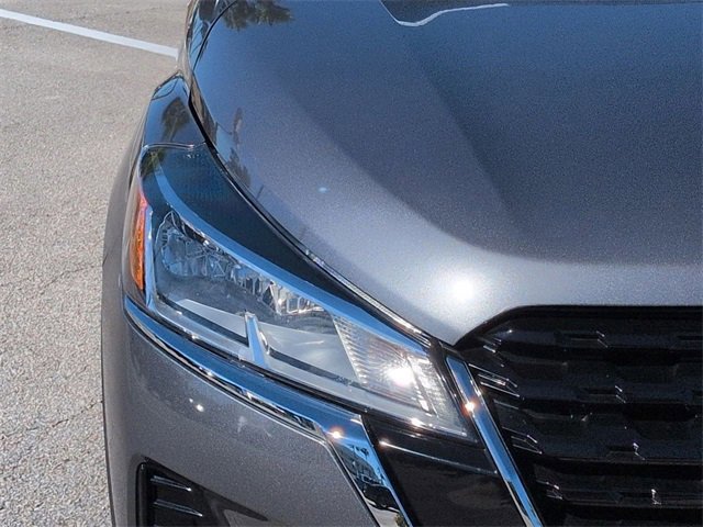 Used 2024 Nissan Kicks S image 10