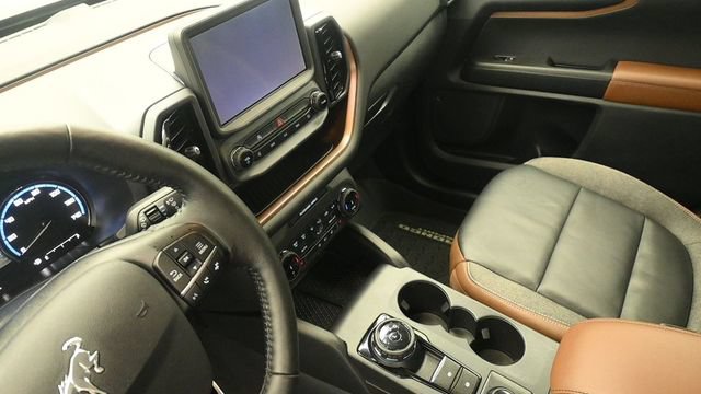 Certified 2023 Ford Bronco Sport Outer Banks AWD/4WD image 15