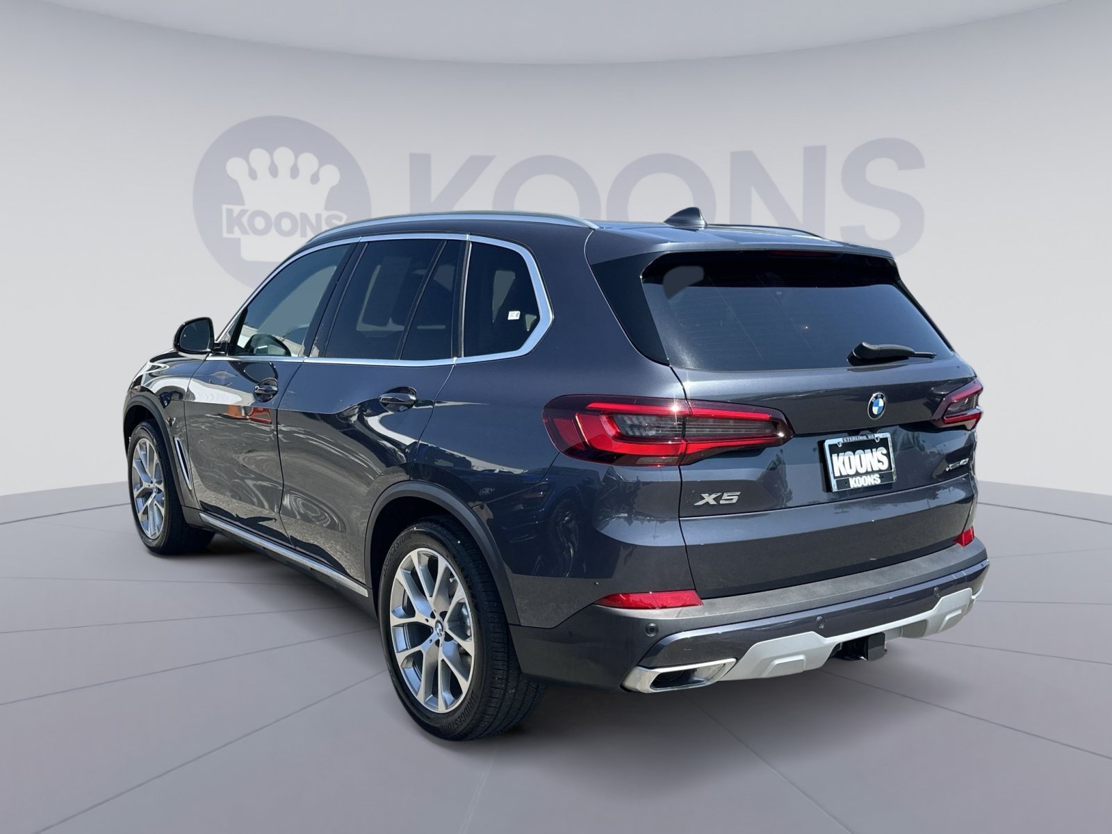 Used 2022 BMW X5 xDrive40i w/ Luxury Seating Package AWD/4WD image 8