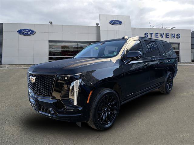 Used 2025 Cadillac Escalade ESV Sport w/ Touring Package AWD/4WD image 2