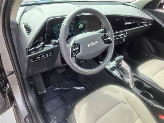 Used 2025 Kia Niro FWD image 10