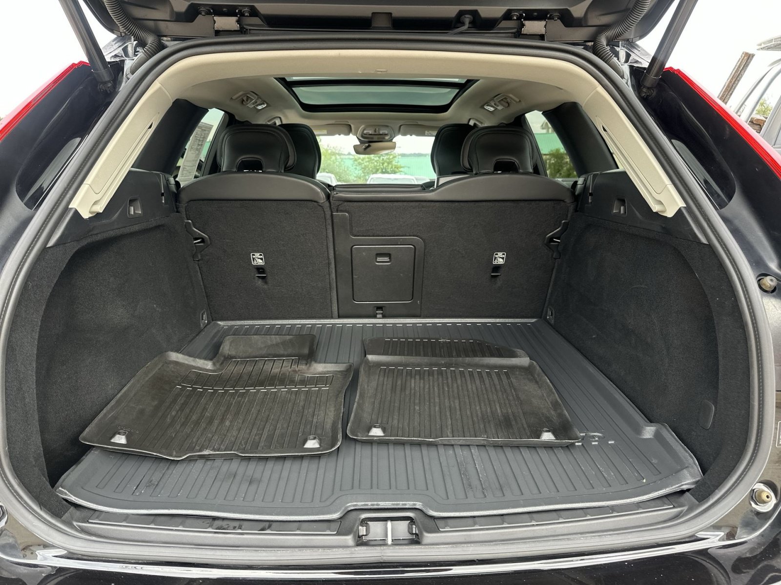 Used 2024 Volvo XC60 B5 Core w/ Climate Package AWD/4WD image 26