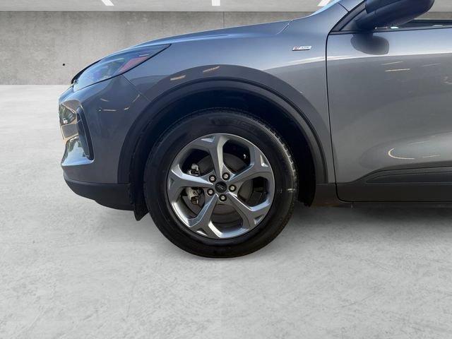 Certified 2025 Ford Escape ST-Line FWD image 24