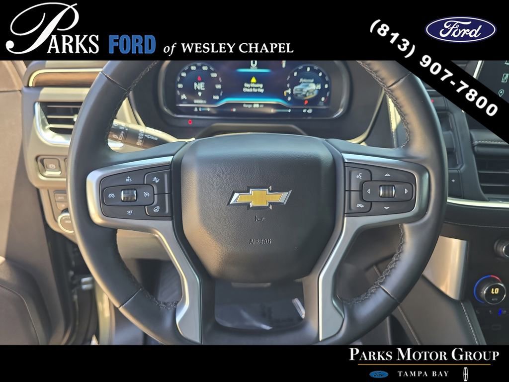 Used 2024 Chevrolet Suburban Premier image 30